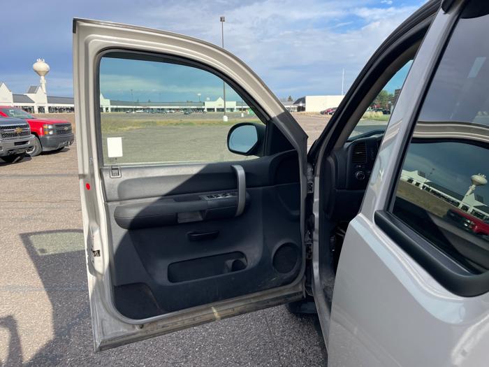2009 chevrolet silverado-1500 lt1-ext.-cab-long-box-4wd with 200849 miles for sale near north-branch, minnesota 0c10fffa751b4472948f005782d5fa79.jpeg
