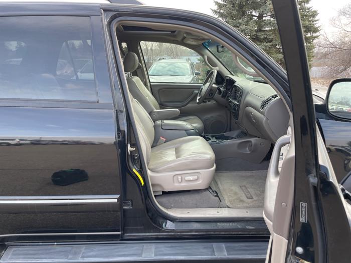 2005 toyota sequoia sr5-4wd with 183140 miles for sale near fridley, minnesota 0c136ebfd4fc495bb98ec220f59b9f1c.jpeg