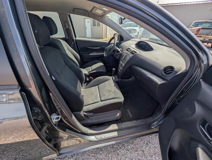 2010 toyota yaris sedan-5-speed-mt with 113583 miles for sale near elk-river, minnesota 0c19982e748548279c93f8335431f3d3.jpg