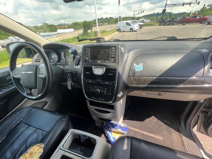 2013 chrysler town-&-country touring with 186361 miles for sale near savage, minnesota 0c41f186413548a0acd9399e436c876c.jpeg