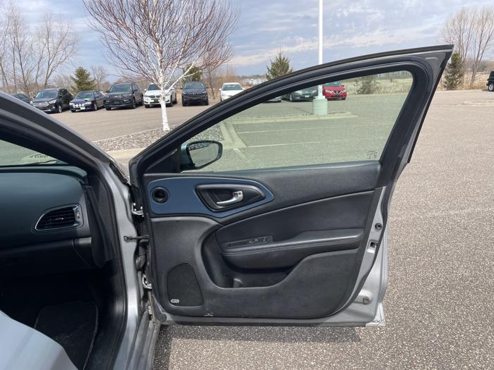 2015 chrysler 200 s-awd with 168773 miles for sale near coon-rapids, minnesota 0c5addca8fd842feb580a9a0628e64c7.jpeg