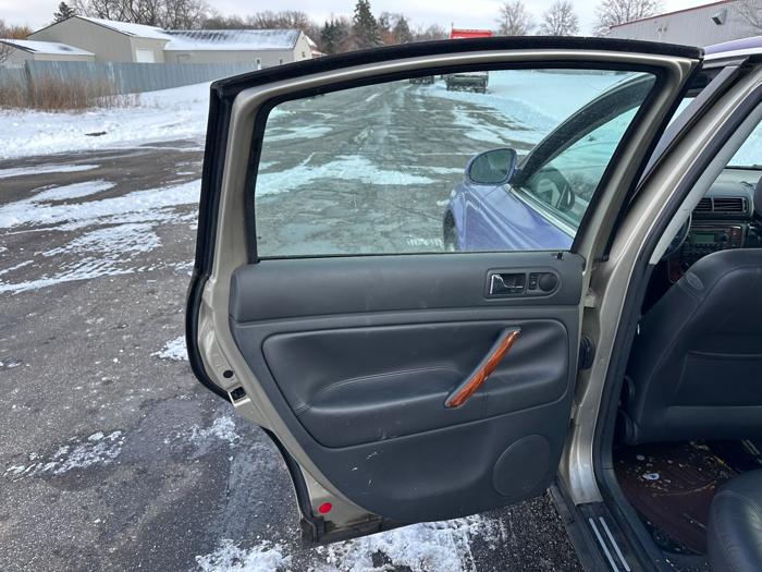 2004 volkswagen passat gls with 175048 miles for sale near elk-river, minnesota 0c782d4d9bde434b840029abd8368142.jpeg