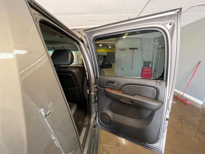 2008 chevrolet avalanche ls-4wd with 219447 miles for sale near elk-river, minnesota 0c83111f39b841bfa6c5d3a9d336926f.jpeg