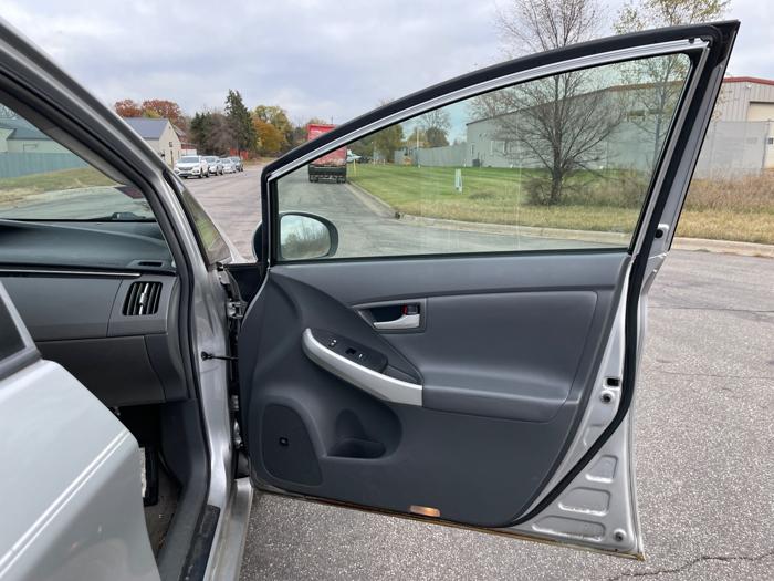 2010 toyota prius prius-ii with 262651 miles for sale near elk-river, minnesota 0c9e8f71f33c4dfd90ec1b780c6e9948.jpeg