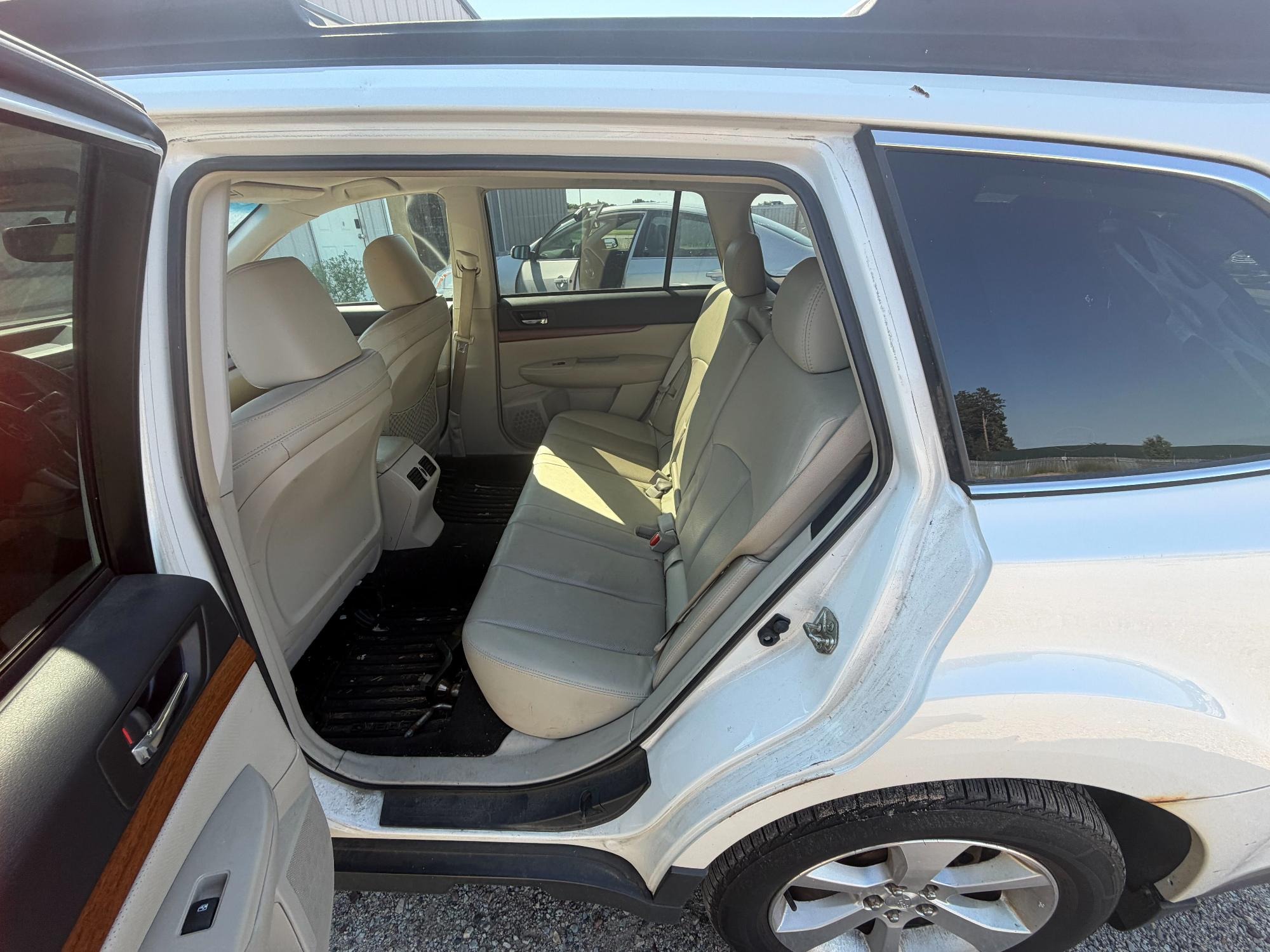 2013 subaru outback 2.5i-limited with 185429 miles for sale near elk-river, minnesota 0cb2b9541e614cca97dfa34f3fb8e4f1.jpg