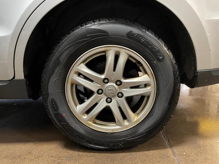 2010 hyundai santa-fe gls with 218154 miles for sale near elk-river, minnesota 0d741b8fd18040978ef6bc10465a2d43.jpg