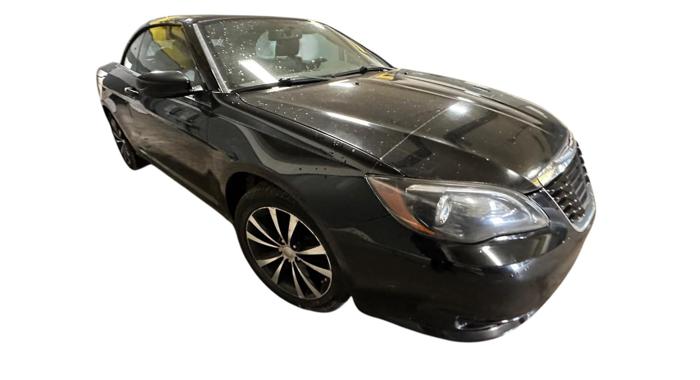 2011 chrysler 200 s-convertible with 79864 miles for sale near elk-river, minnesota 0d796f02f3314f52a13d0496c620f73d.jpg