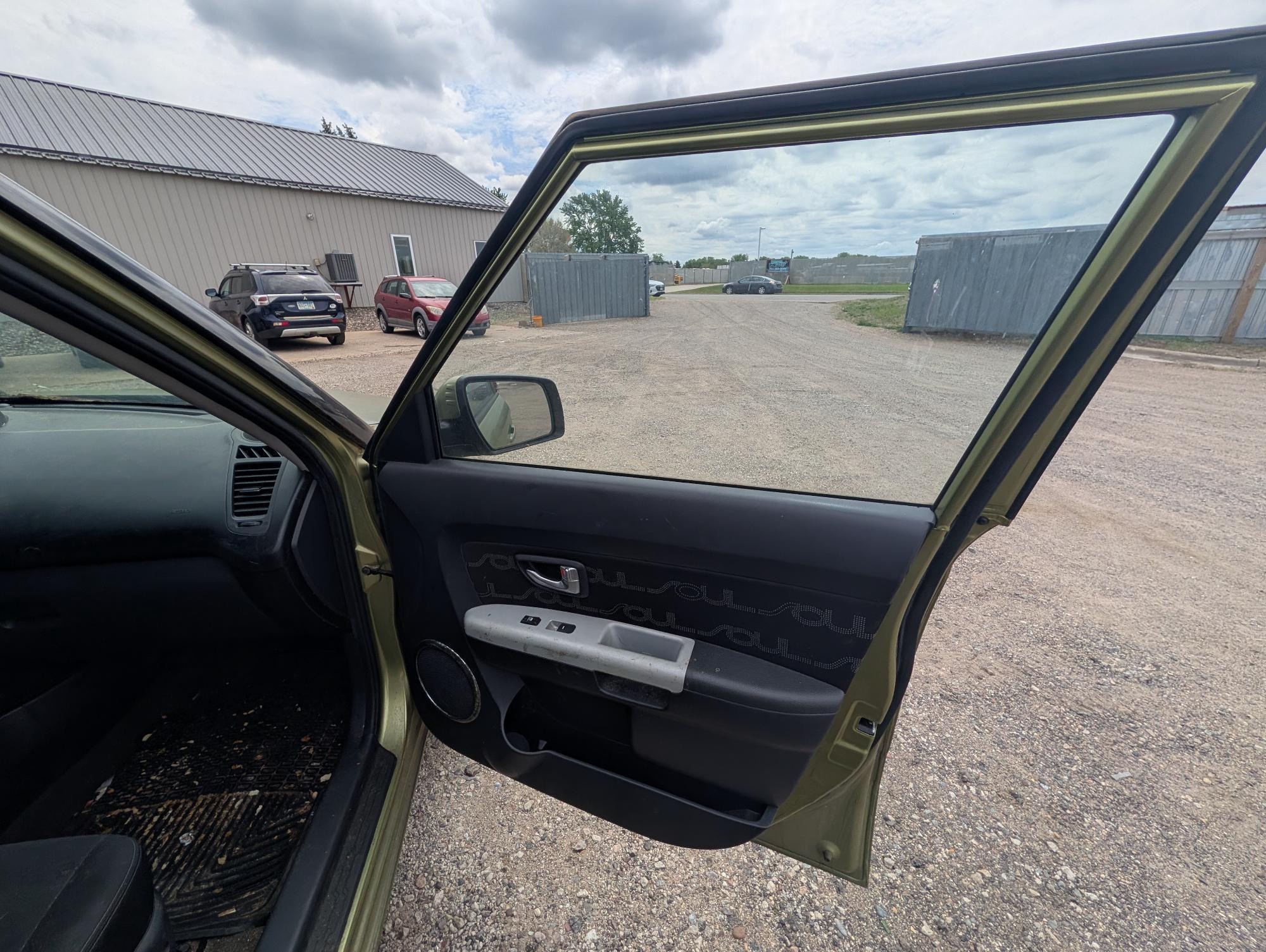 2012 kia soul ! with 279020 miles for sale near elk-river, minnesota 0d7e690aedd8439986c9b6d18537bbeb.jpg