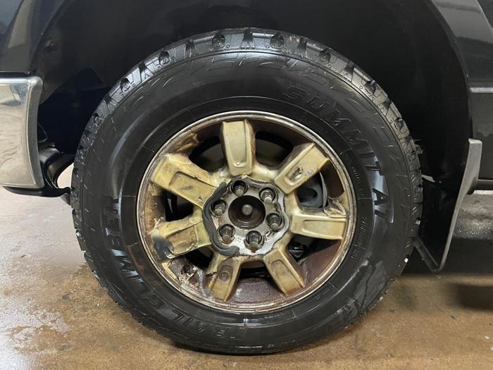 2013 ford f-150 xlt with 287303 miles for sale near elk-river, minnesota 0d974a68a6cf431687105197a433e186.jpg