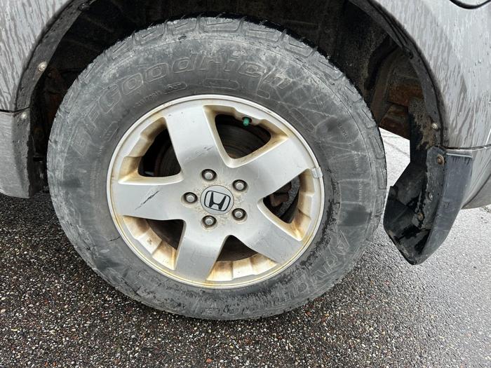 2004 honda element ex-4wd-at-w--front-side-airbags with 275162 miles for sale near elk-river, minnesota 0e05d20df92a4585b412dead6389a89a.jpg
