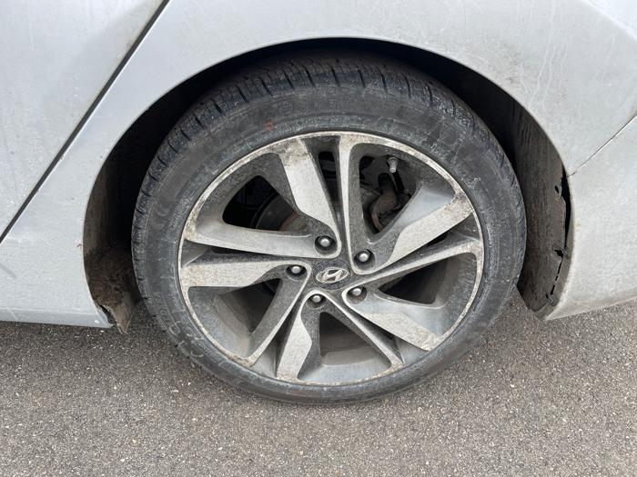 2015 hyundai elantra limited with 133114 miles for sale near alexandria, minnesota 0e19fac129de41c180ce6aea1c1ff227.jpeg