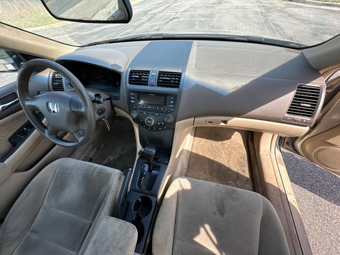 2005 honda accord dx-sedan-at with 201856 miles for sale near elk-river, minnesota 0e2ae00ef4e44a2392ea120e7daaf2cb.jpeg