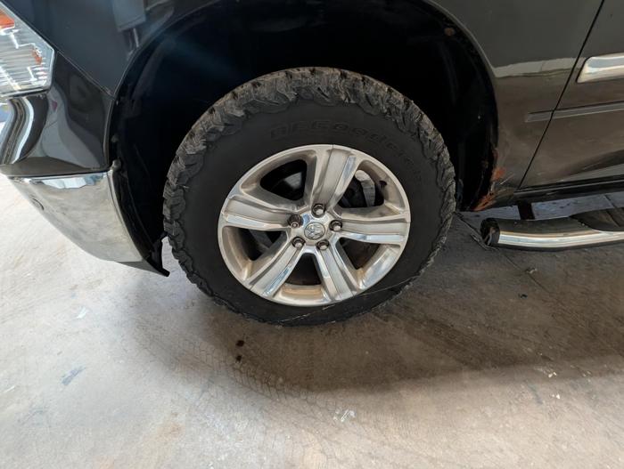 2014 ram 1500 slt-quad-cab-4wd with 160209 miles for sale near elk-river, minnesota 0e502a2b28994111aca51404977ca8b9.jpg