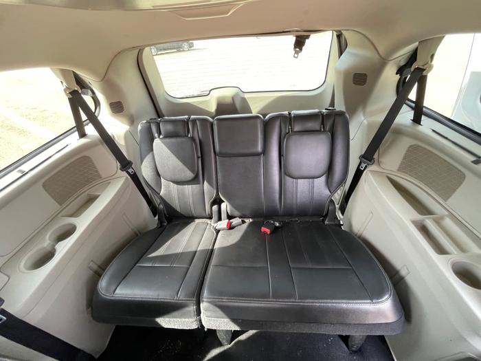 2013 chrysler town-&-country touring with 167796 miles for sale near jordan, minnesota 0ece40a0695a40459c84f620b4fb6da0.jpeg