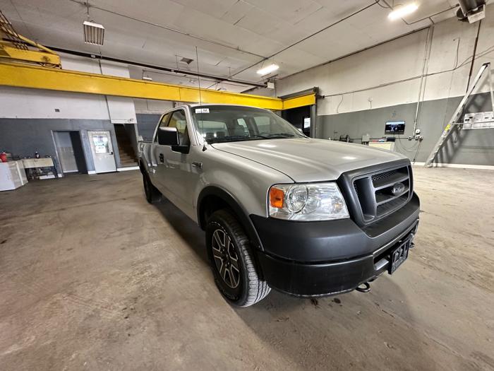 2006 ford f-150 fx4-supercab-5.5-ft-box with 170405 miles for sale near elk-river, minnesota 0edd27d3d4cd461788fe519a2cb168b5.jpeg