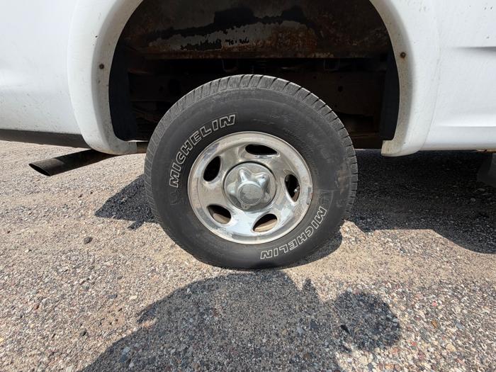 2002 ford f-150 xlt-supercrew-short-bed-4wd with 199398 miles for sale near elk-river, minnesota 0ee0b0e43e284bb38ebb64f97b70f7e6.jpeg