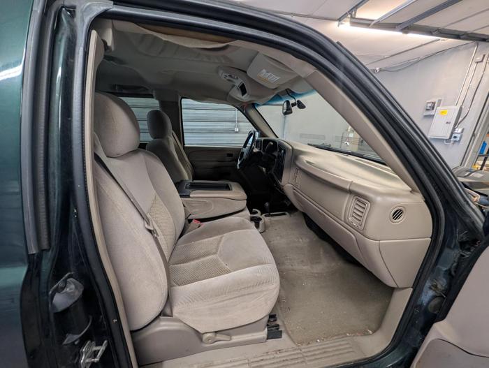 2004 chevrolet silverado-1500 work-truck-ext.-cab-short-bed-4wd with 322888 miles for sale near elk-river, minnesota 0eeda2ba28764b9cbfc66da6b5e89288.jpg