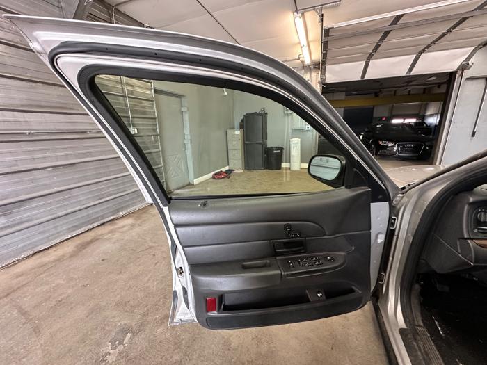 2006 ford crown-victoria lx with 165269 miles for sale near elk-river, minnesota 0eeea11e69ce42eb96def99534537fd7.jpeg