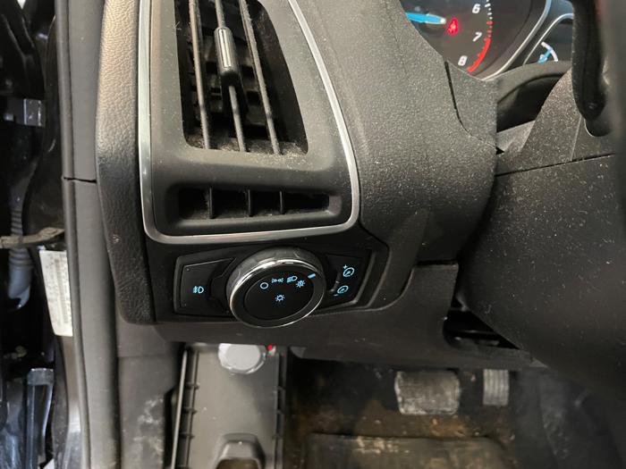 2012 ford focus titanium with 153023 miles for sale near elk-river, minnesota 0eef368dd01b431ca254e59967e6137e.jpeg