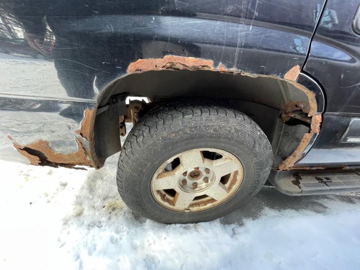 2001 chevrolet tahoe 2wd with 283729 miles for sale near elk-river, minnesota 0f0edfdb8d504bdf8ab557d0e956ee13.jpeg