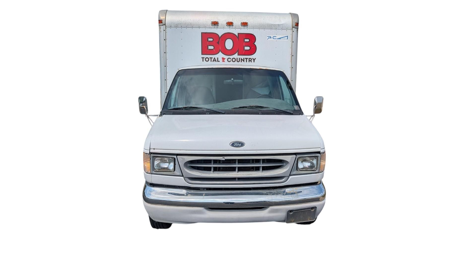 2000 ford econoline e350-super-duty with 131485 miles for sale near ramsey, minnesota 0f12fc7d6e874d66a832a965c23981f5.jpg