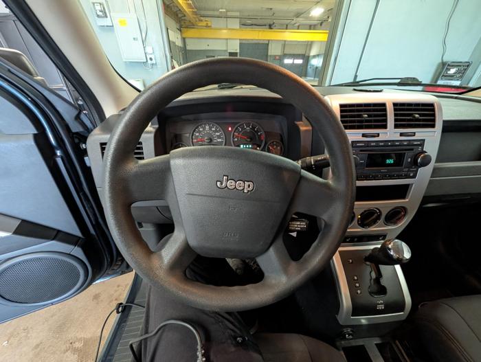 2008 jeep patriot sport-4wd with 179610 miles for sale near elk-river, minnesota 0f45ea064d7e4fceae5c259d5516c4c6.jpg