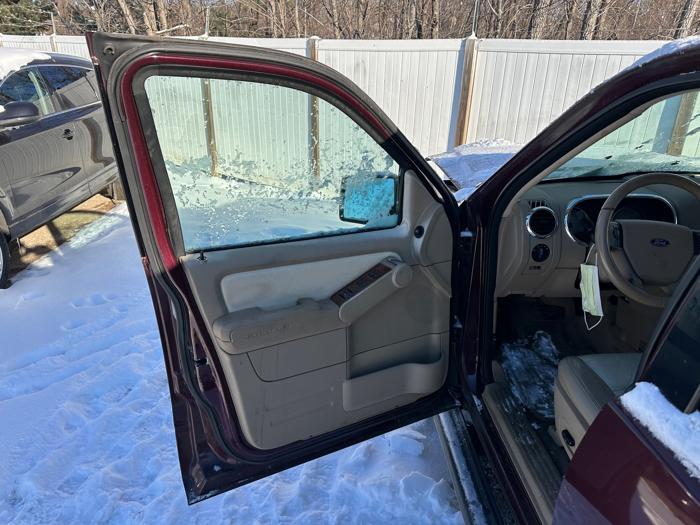 2008 ford explorer eddie-bauer-4.0l-4wd with 175164 miles for sale near elk-river, minnesota 0f517497b732445dbf5f194a9989cb04.jpeg