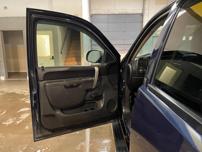 2011 chevrolet silverado-1500 lt with 188460 miles for sale near elk-river, minnesota 0f6f6f1c297c460f9db4fb3a07423a7d.jpg