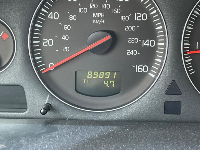 2006 volvo xc90 2.5t with 89891 miles for sale near elk-river, minnesota 0fe46a0b01474fb5925b21e5d5222853.jpeg