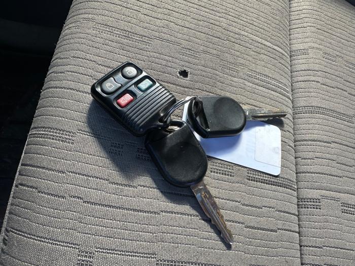 2008 ford focus ses-sedan with 170842 miles for sale near elk-river, minnesota 0ff557a7e4a64fc9b6a4931e268cce93.jpeg