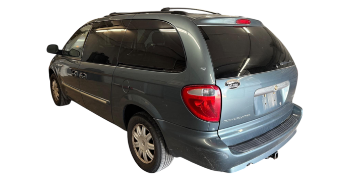 2007 chrysler town-&-country touring with 155270 miles for sale near elk-river, minnesota 100618709c2d491a8698e57e56e68c31.png
