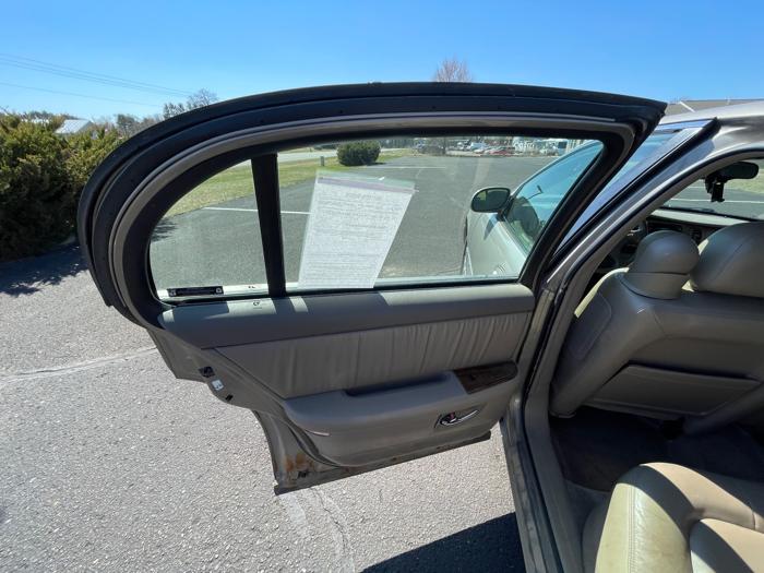 2001 buick park-avenue with 172418 miles for sale near columbus, minnesota 1016e440f1874ded8d34a8166769c14f.jpeg