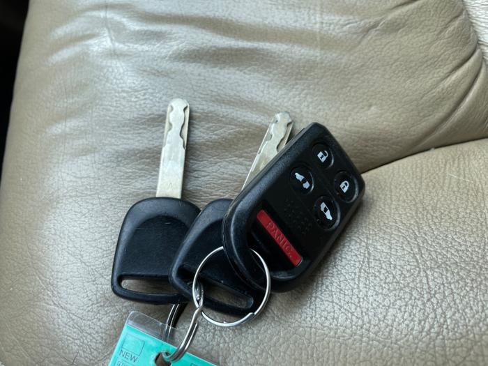 2009 honda odyssey ex-l with 176876 miles for sale near lake-elmo, minnesota 101e06b3c63340a787c385b50539c909.jpeg