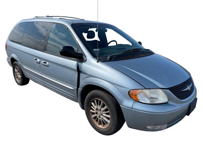 2003 chrysler town-&-country limited-fwd with 157243 miles for sale near elk-river, minnesota 103a9c4e8b8048b8a714c5f3c23bb48b.jpg