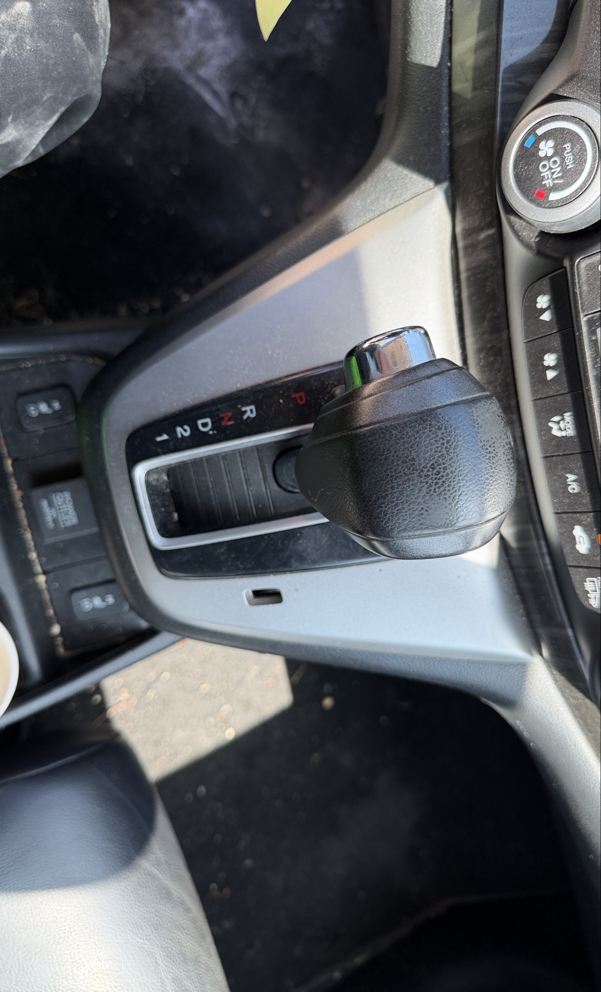 2014 honda cr-v ex-l-4wd-5-speed-at with 143236 miles for sale near elk-river, minnesota 104624_41_shifter.jpg