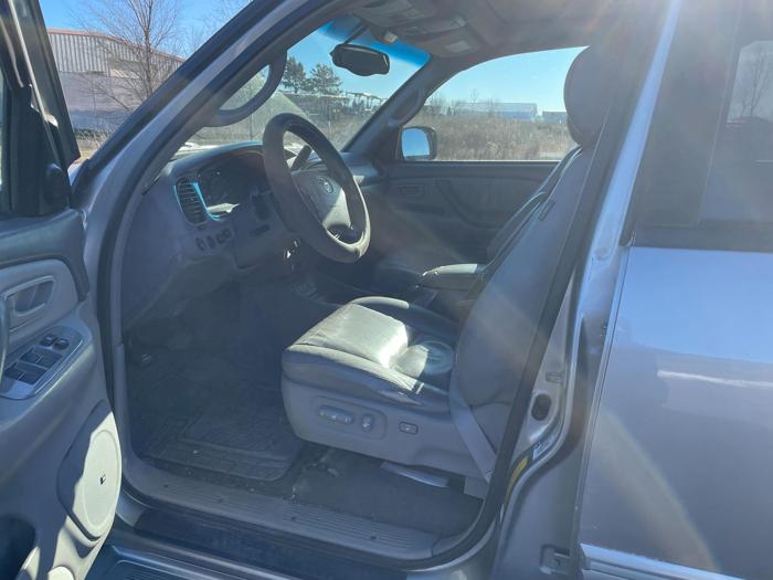 2005 toyota sequoia limited with 267290 miles for sale near elk-river, minnesota 104a959e92a040bfb1040247ec61ceaa.jpg