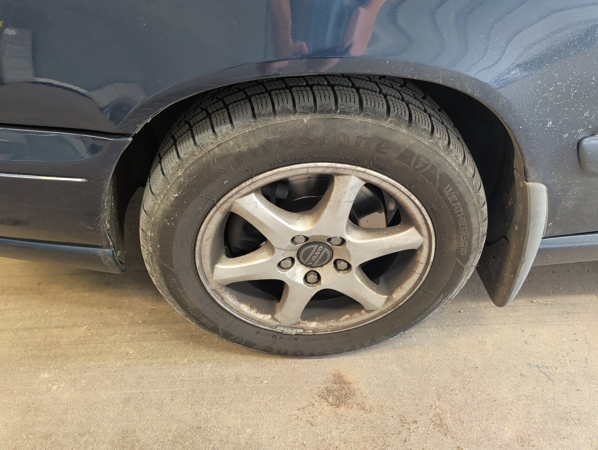 1999 volvo s70 base with 207747 miles for sale near elk-river, minnesota 105435_12_drv_front_wheel.jpg