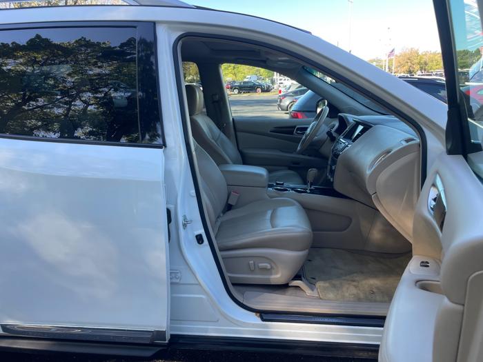 2013 nissan pathfinder le-4wd with 184373 miles for sale near white-bear-lake, minnesota 1055400c20384153a51259355cfefe1e.jpeg