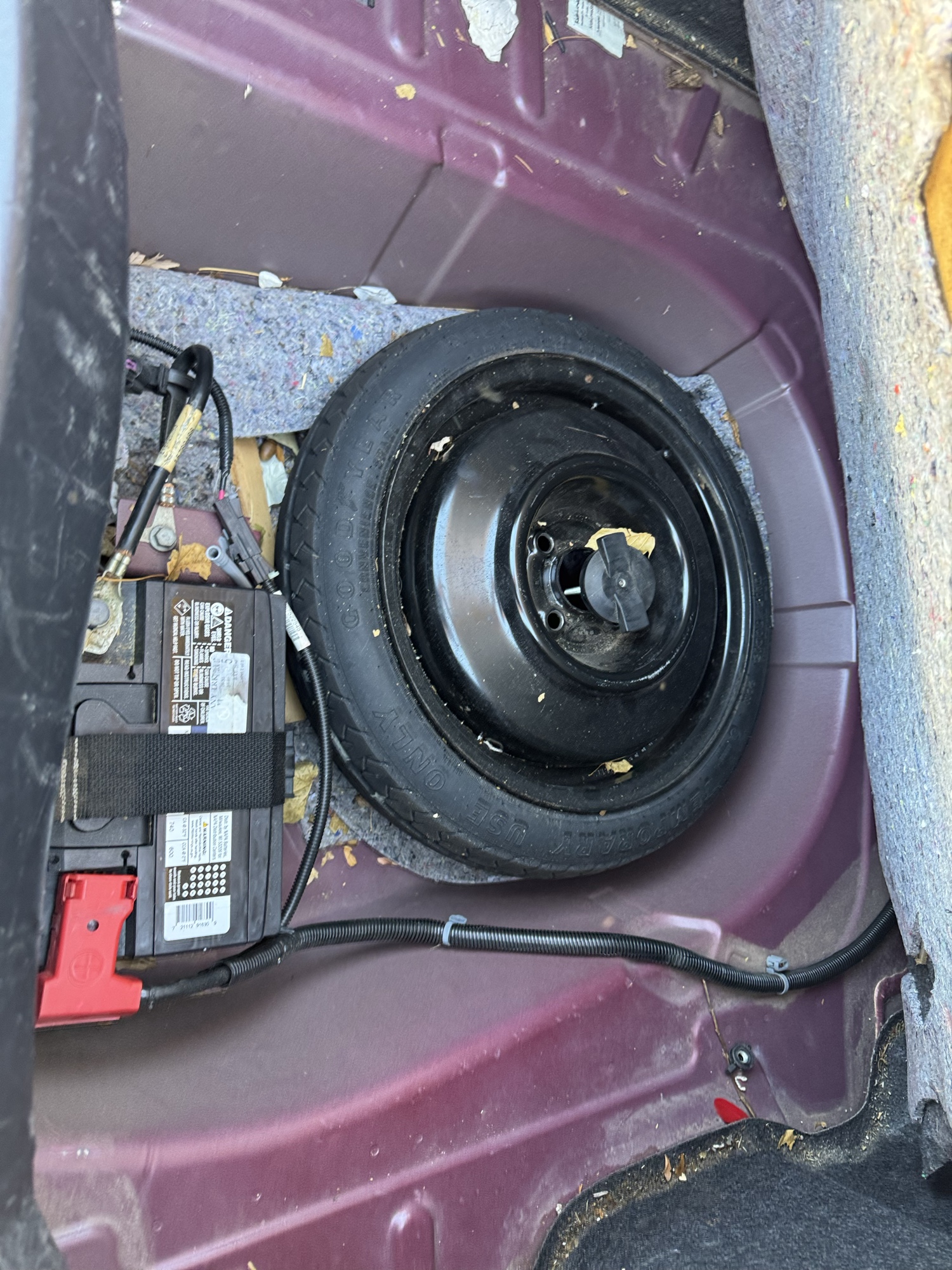 2007 chevrolet cobalt lt3-sedan with 163862 miles for sale near Elk River, Minnesota 105660_27_spare_tire.jpg