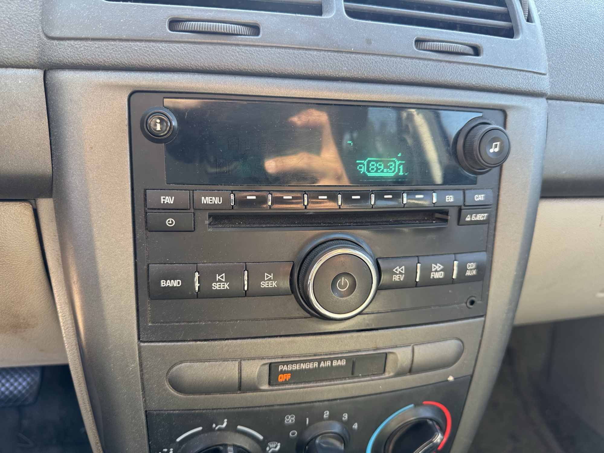 2007 chevrolet cobalt lt3-sedan with 163862 miles for sale near Elk River, Minnesota 105660_39_radio_closeup.jpg