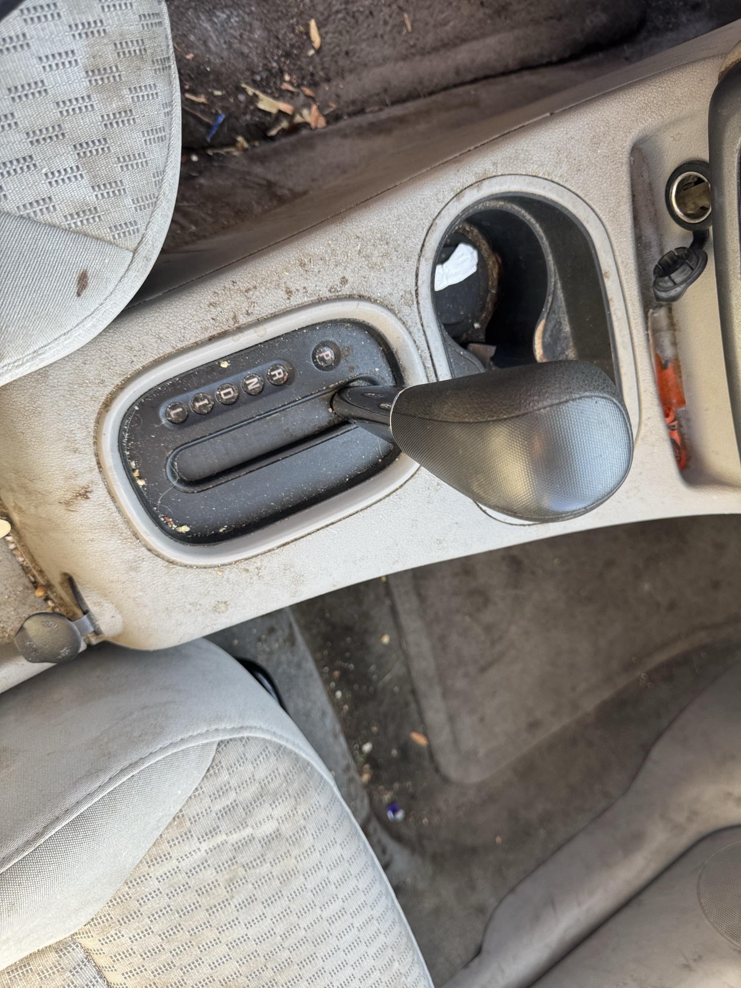 2007 chevrolet cobalt lt3-sedan with 163862 miles for sale near Elk River, Minnesota 105660_41_shifter.jpg