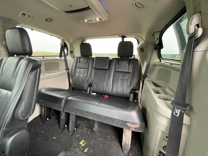 2016 chrysler town-&-country touring-l with 141316 miles for sale near elk-river, minnesota 105ff37d9c40475598e9cdb74ea8a75d.jpeg