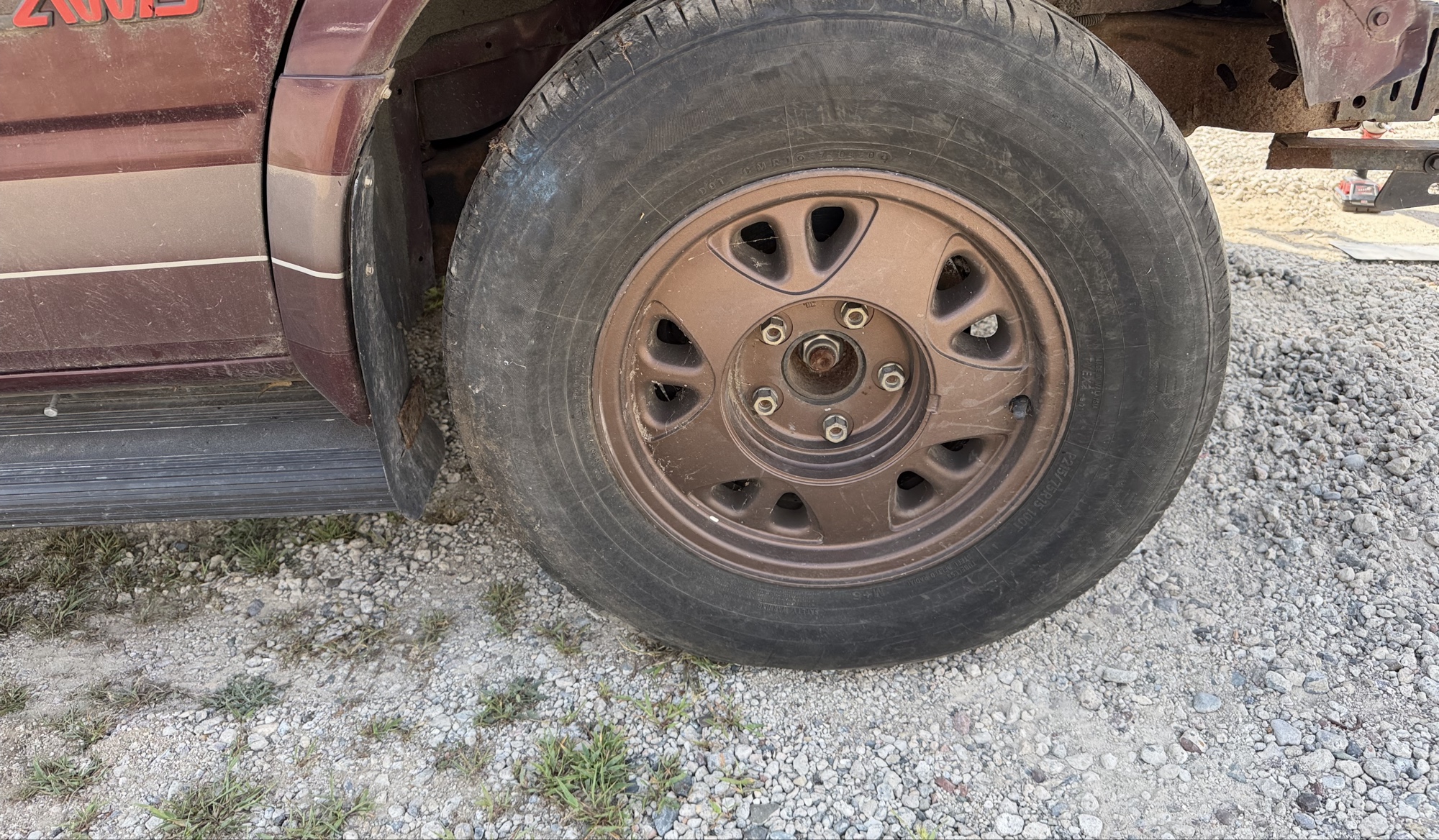 1995 chevrolet astro awd with 129060 miles for sale near elk-river, minnesota 106031_15_front_pass_wheel.jpg