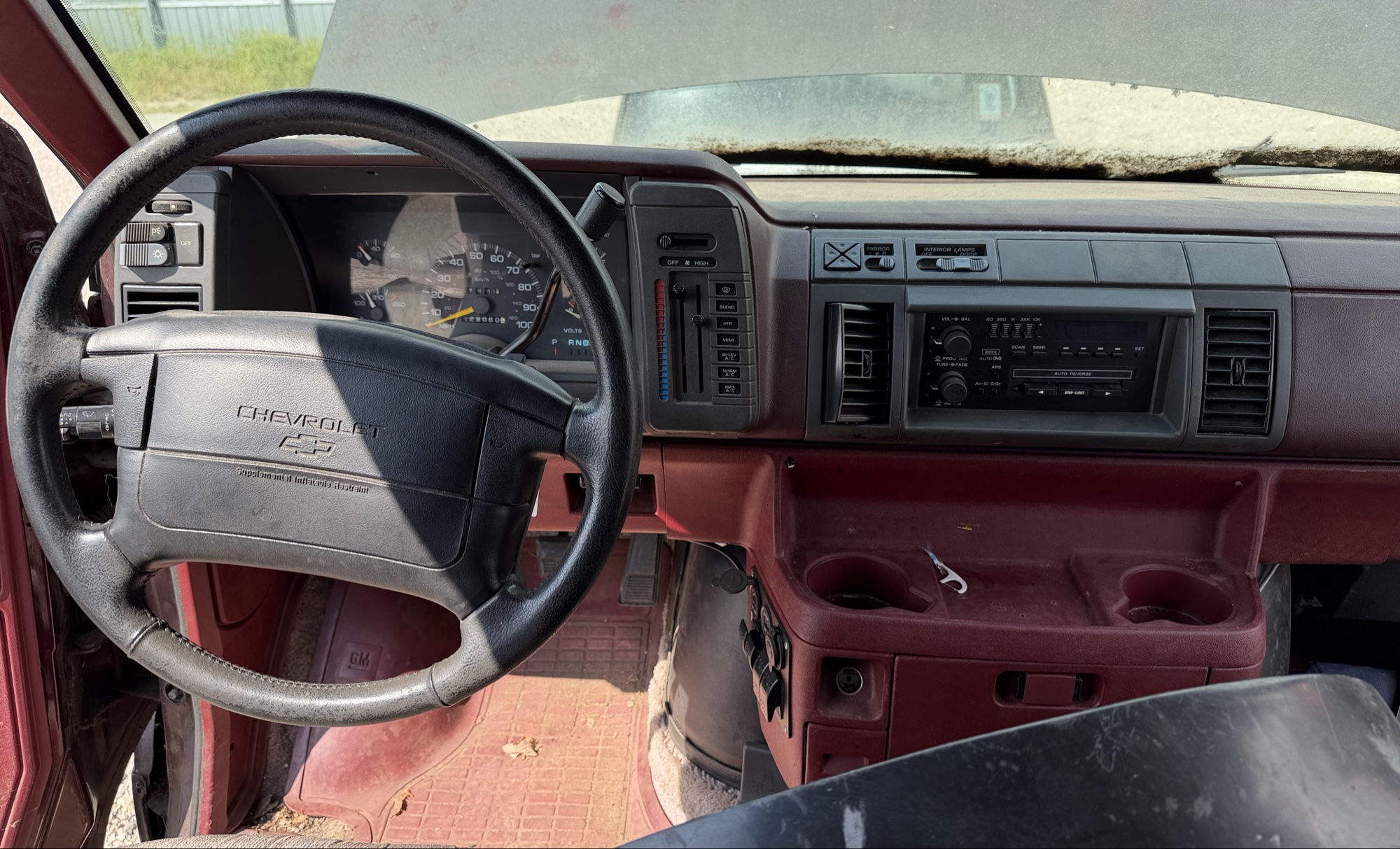1995 chevrolet astro awd with 129060 miles for sale near elk-river, minnesota 106031_33_dash_from_driver.jpg