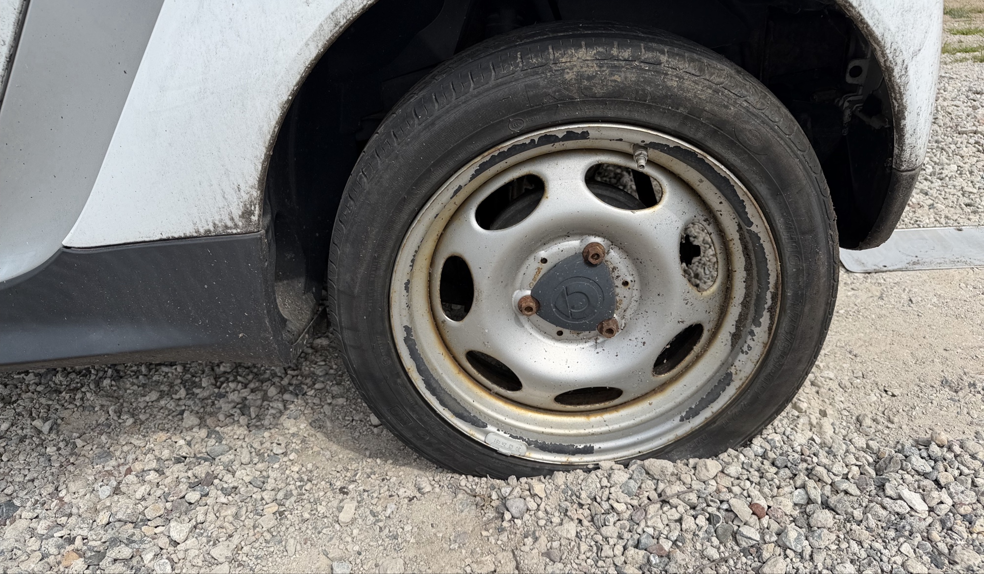 2013 smart fortwo passion for sale near elk-river, minnesota 106032_13_rear_drv_wheel.jpg