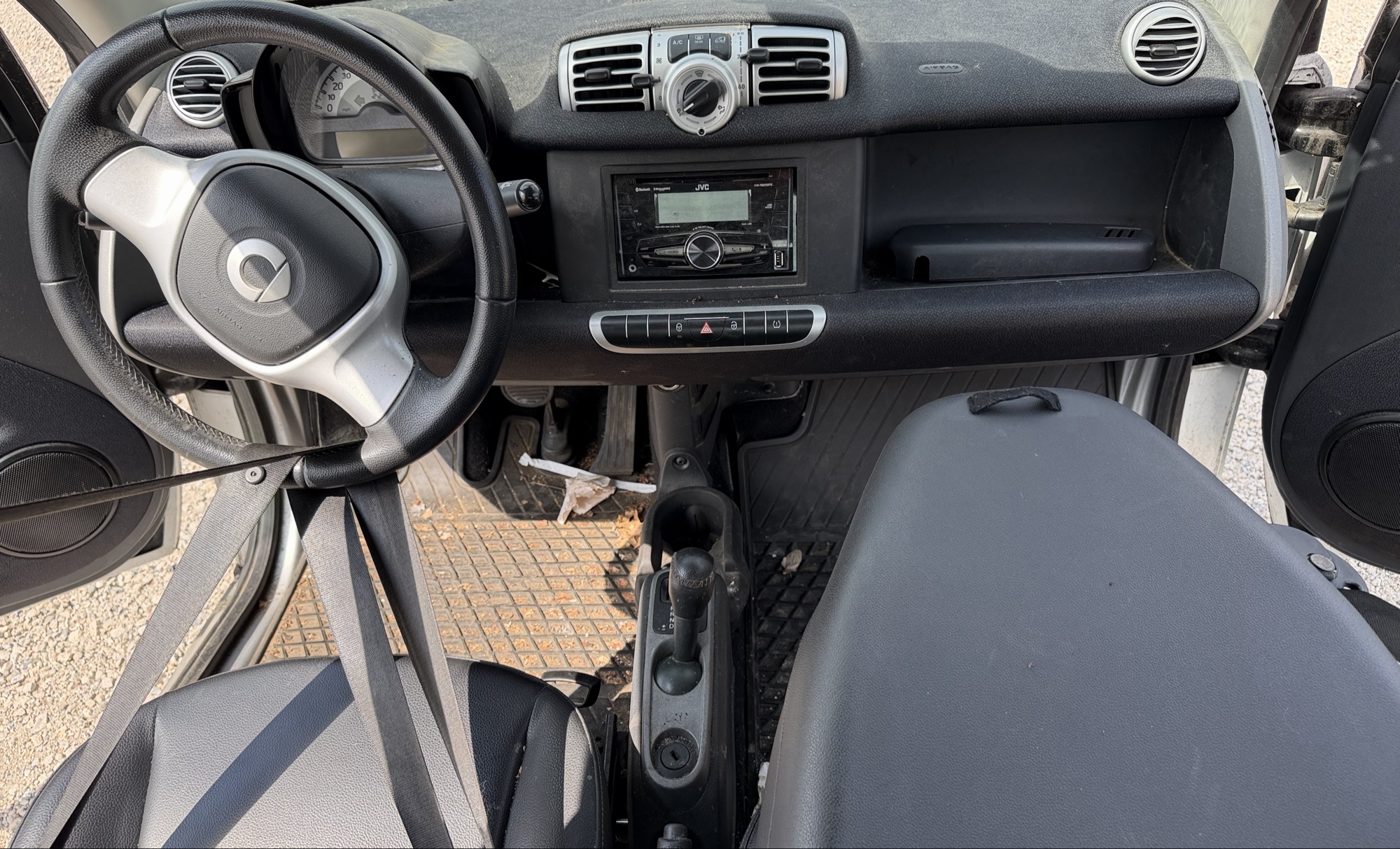 2013 smart fortwo passion for sale near elk-river, minnesota 106032_34_whole_dash.jpg