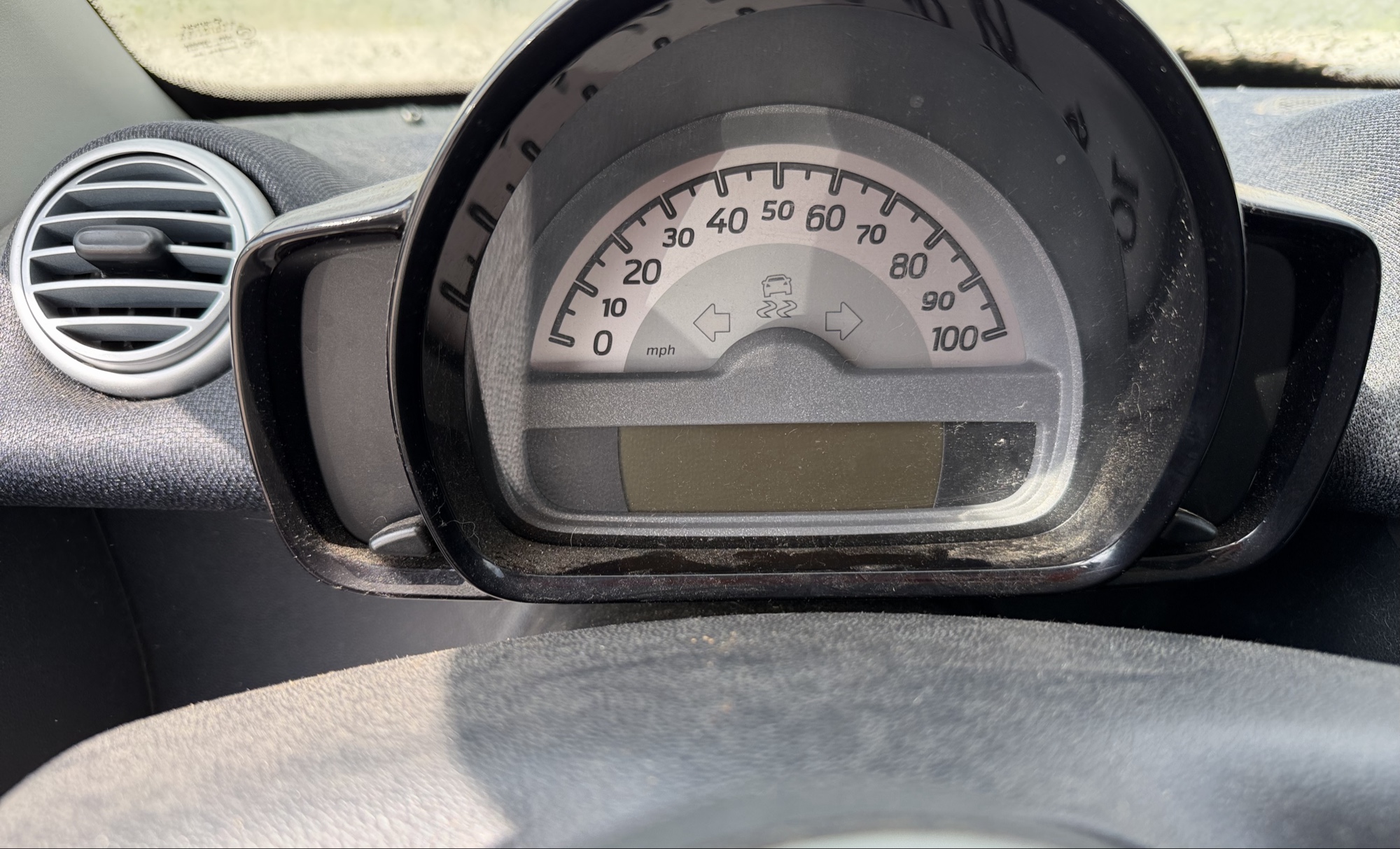 2013 smart fortwo passion for sale near elk-river, minnesota 106032_44_mileage_closeup.jpg
