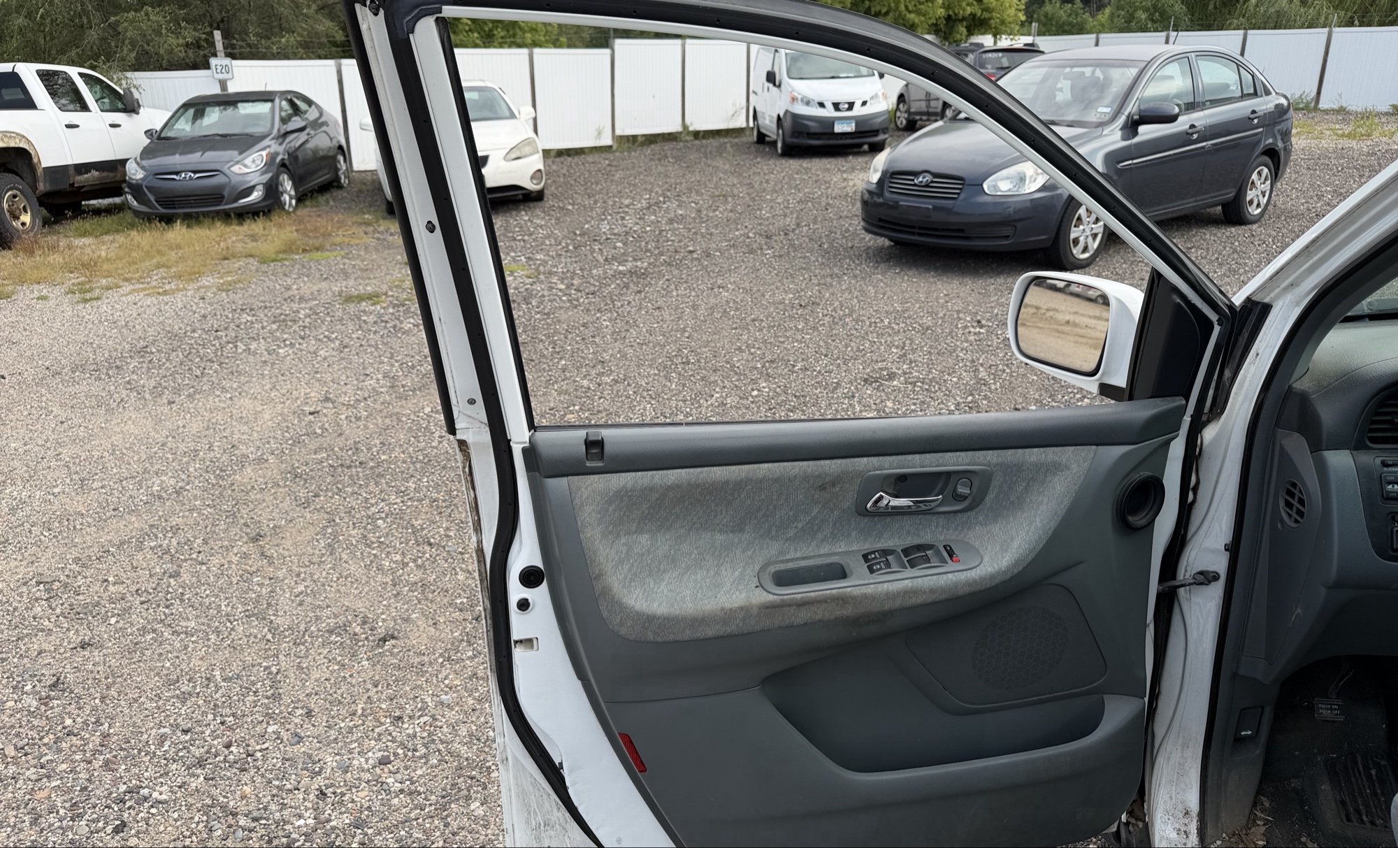 2000 honda odyssey ex with 217087 miles for sale near elk-river, minnesota 106108_23_driver_door_panel.jpg