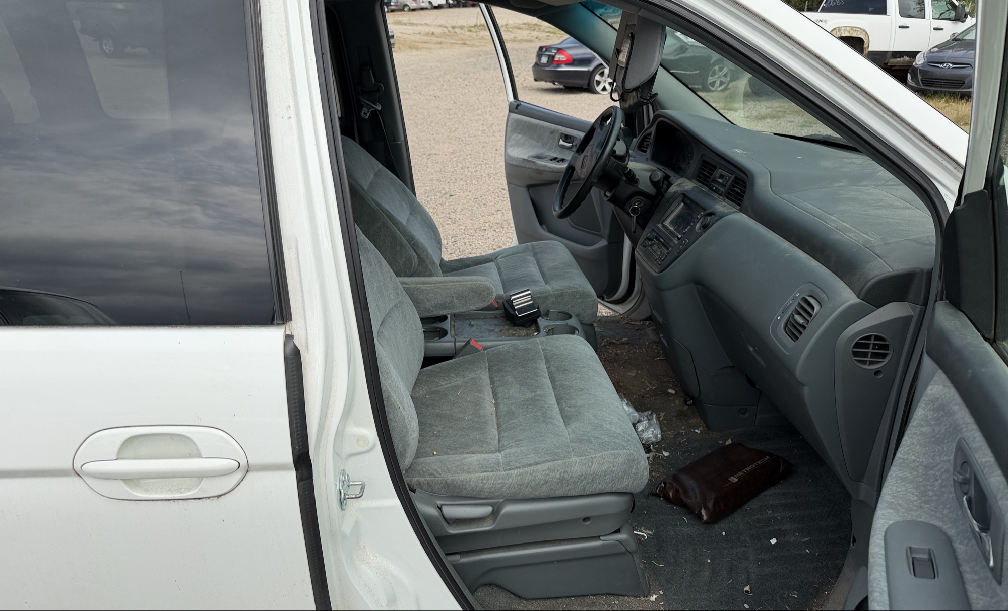 2000 honda odyssey ex with 217087 miles for sale near elk-river, minnesota 106108_31_passenger_seat.jpg
