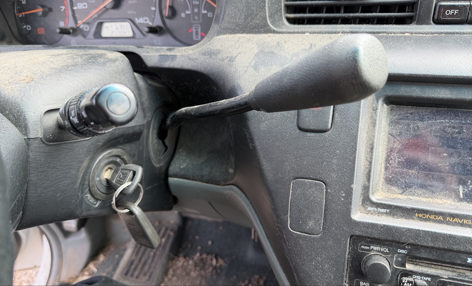 2000 honda odyssey ex with 217087 miles for sale near elk-river, minnesota 106108_41_shifter.jpg
